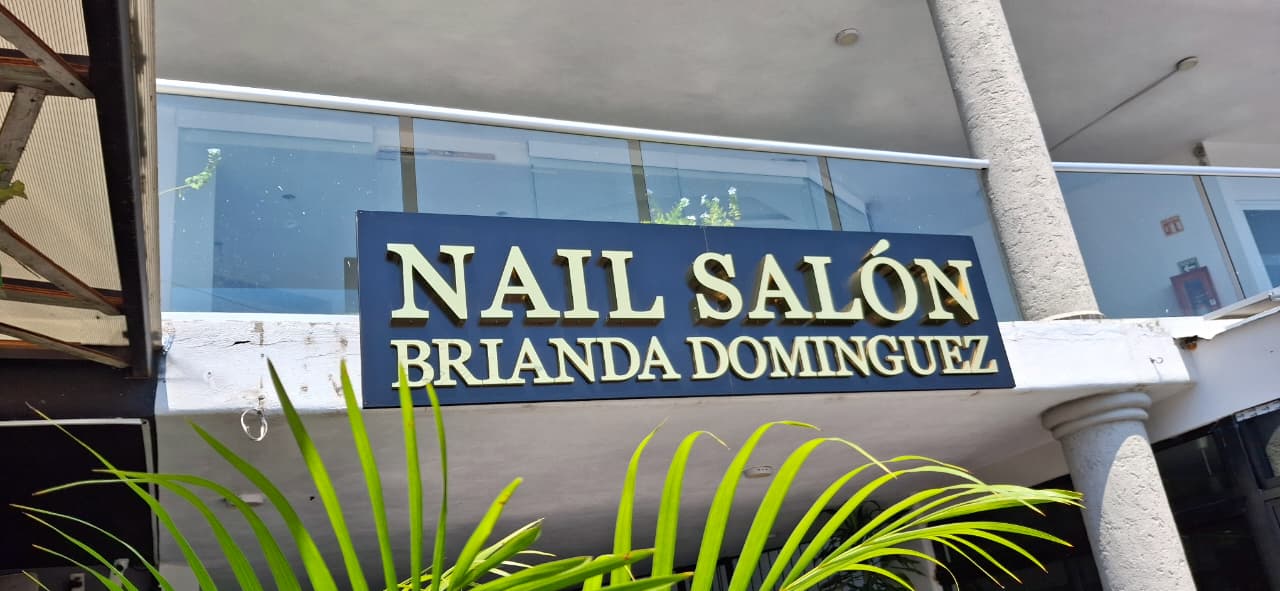 Rotulación Nail Salon