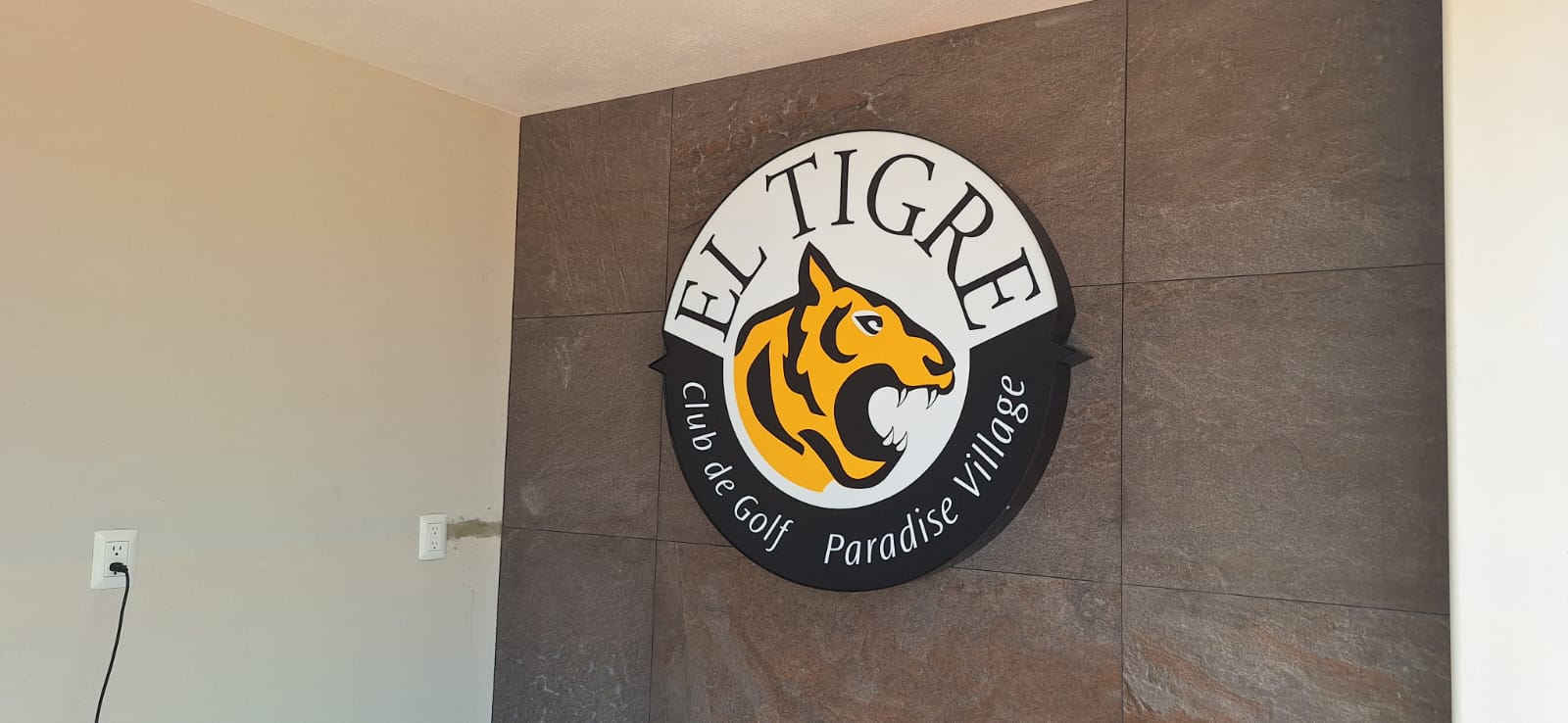 Letrero El Tigre